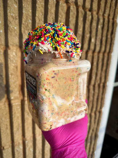 Frostin’ N’ Funfetti Pro-Dough 38oz (Vegan Friendly)