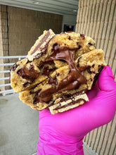 Load image into Gallery viewer, Frangelico Liquore (Nutella) Glam Cookie
